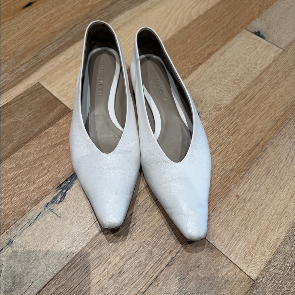 Bottega Veneta White Leather Flats